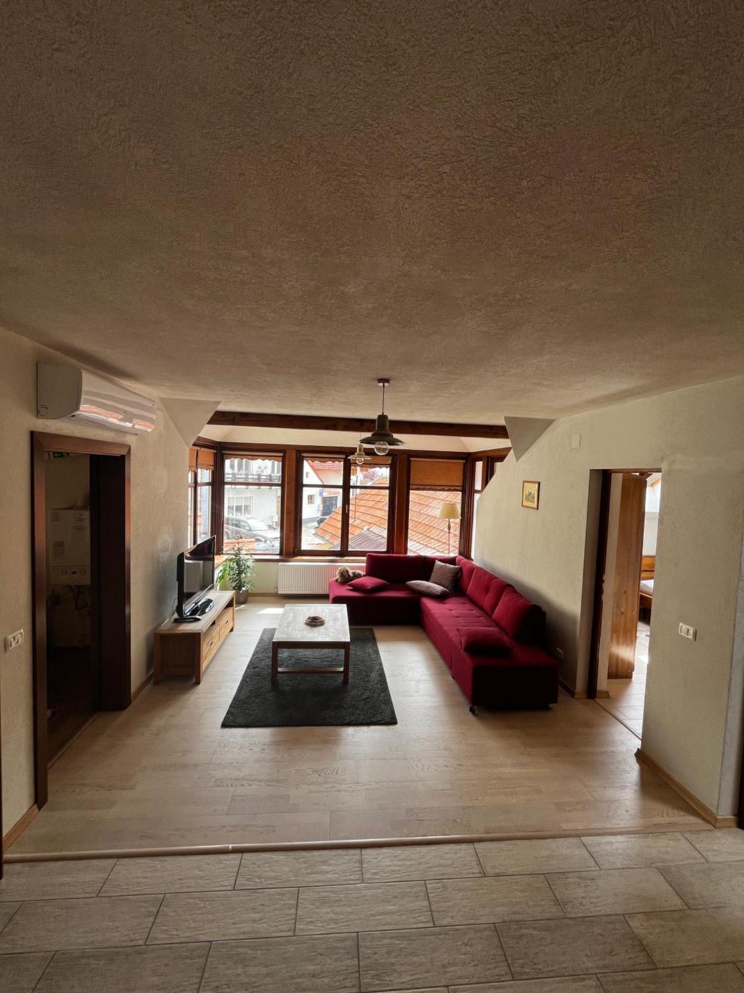 Cozy Apartment Brasov Ngoại thất bức ảnh