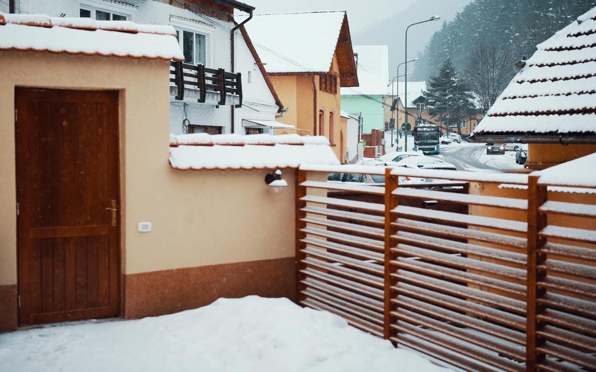 Cozy Apartment Brasov Ngoại thất bức ảnh