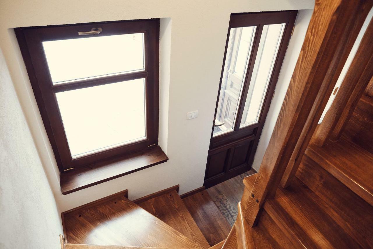 Cozy Apartment Brasov Ngoại thất bức ảnh